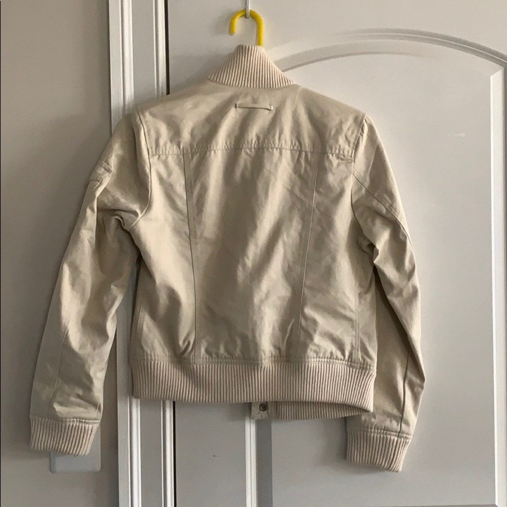 Cream colored GAP jacket - Picture 2 of 5